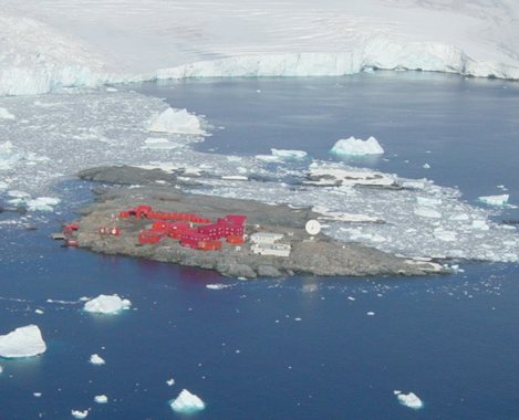 Bild zeigt die German Antarctic Receiving Station (GARS) O'Higgins Bild zeigt die German Antarctic Receiving Station (GARS) O'Higgins